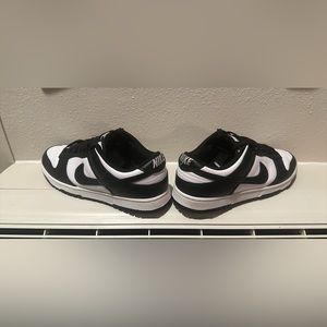 Nike dunks (pandas)